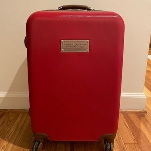 Tommy Hilfiger Carry On